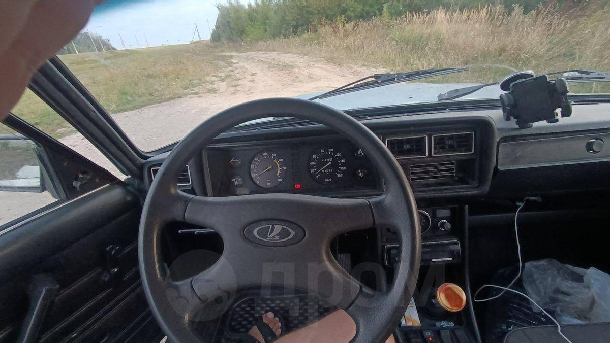 LADA (ВАЗ) 2107 2003, 2107 2003 бензин 1.5 седан Б/У Мурино