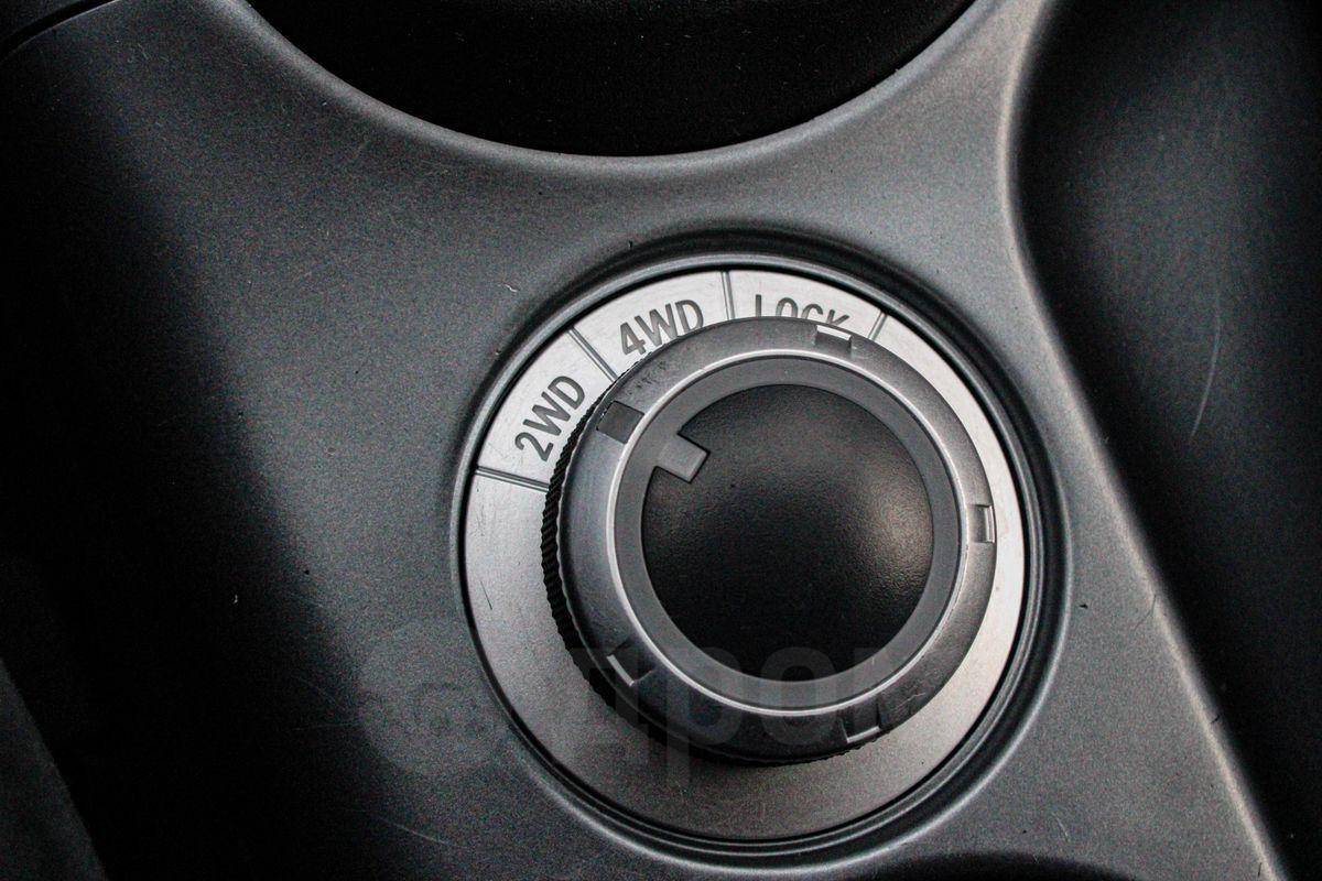 Mitsubishi Outlander 2007, Outlander 2007 бензин 3 внедорожник Б/У Уфа