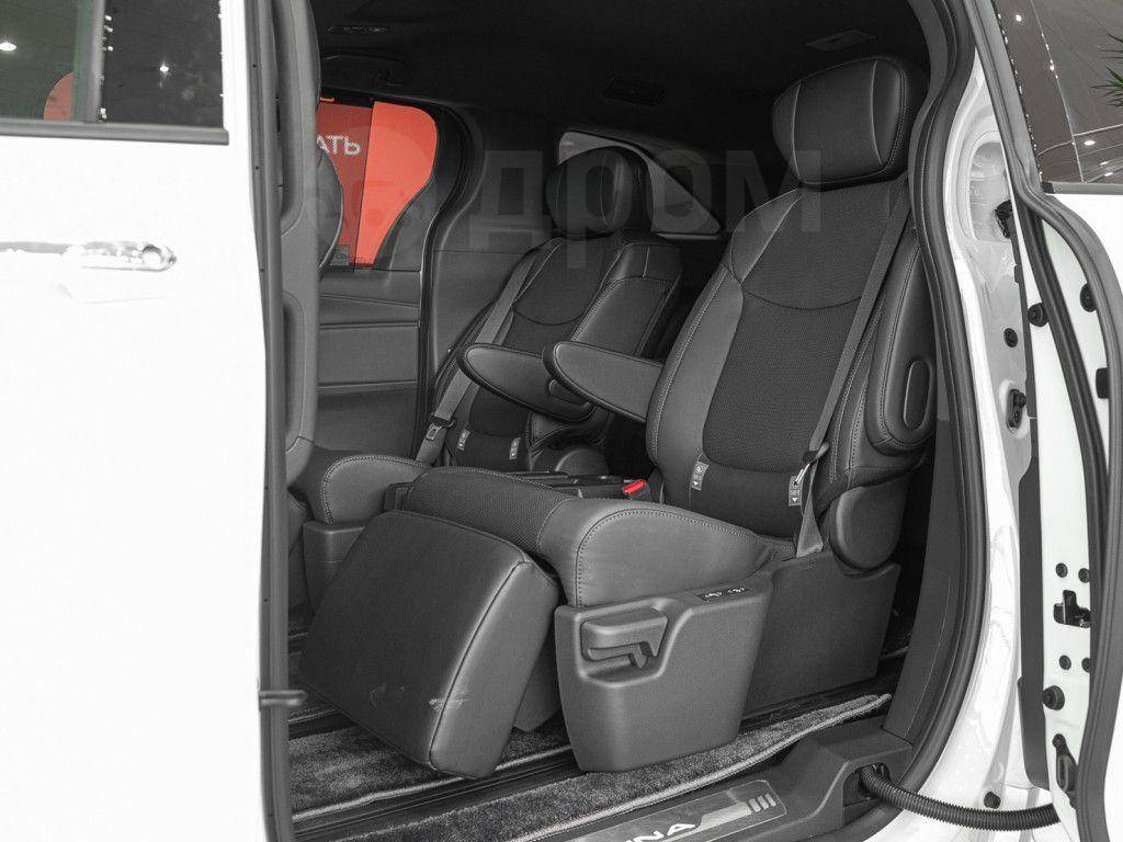 Toyota Sienna 2024, Sienna 2024 2.5 минивэн Б/У Москва