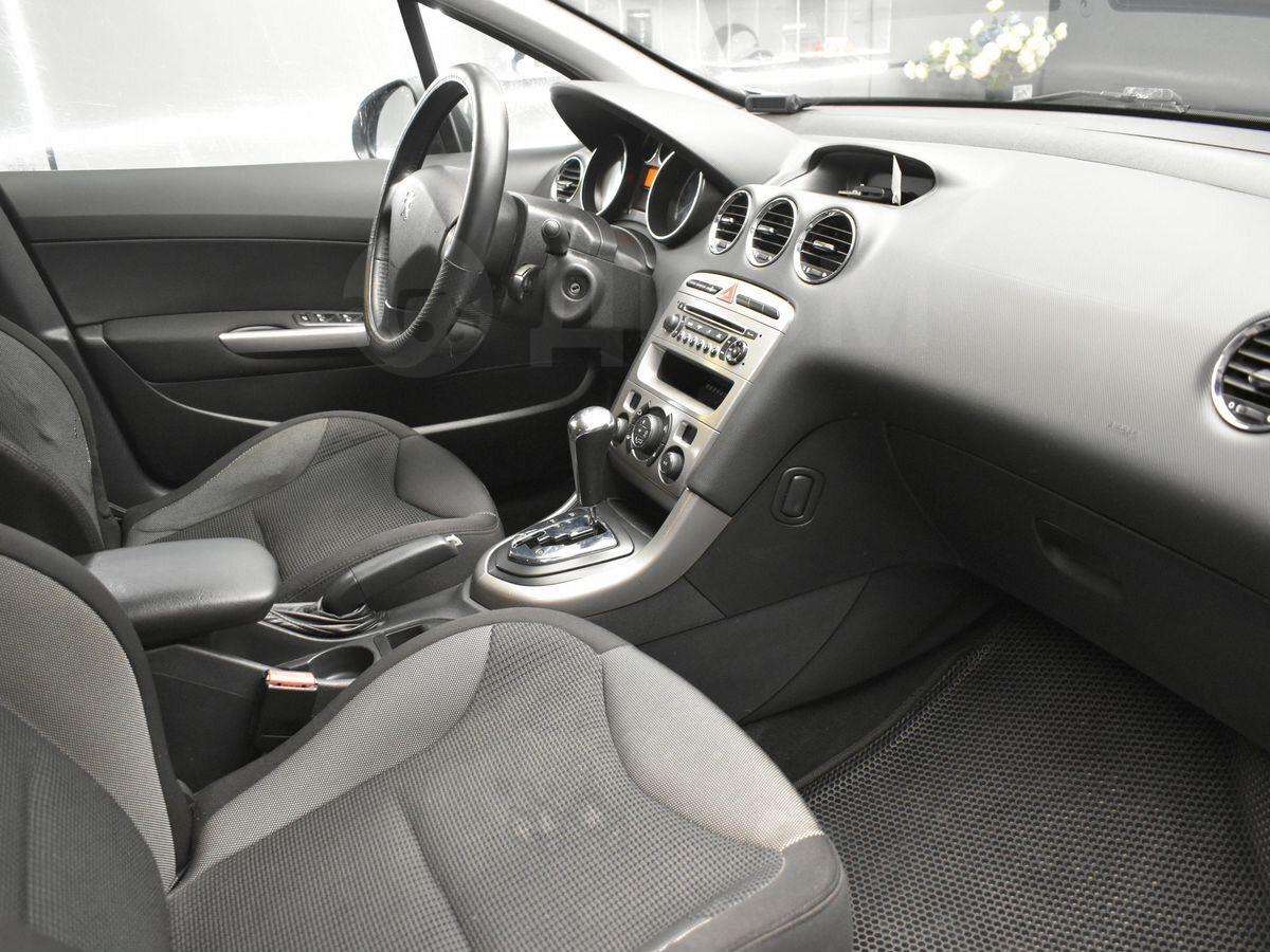 Peugeot 308 2009, 308 2009 бензин 1.6 хэтчбек Б/У Москва