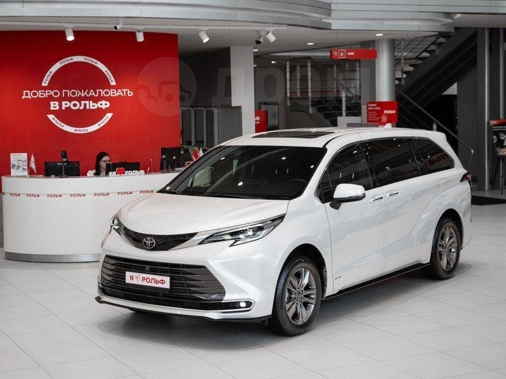Toyota Sienna 2024, Sienna 2024 2.5 минивэн Б/У Москва