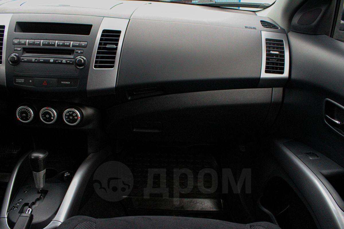 Mitsubishi Outlander 2007, Outlander 2007 бензин 3 внедорожник Б/У Уфа