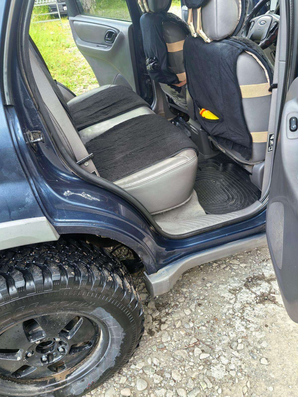 Ford Escape 2002, Escape 2002 бензин 3 внедорожник Б/У Елизово