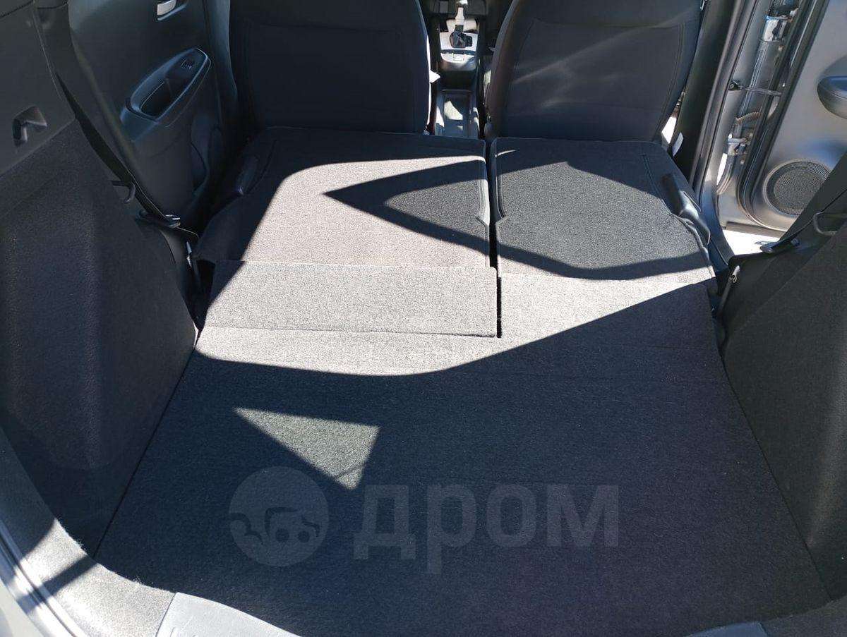 Honda Fit 2020, Fit 2020 бензин 1.3 хэтчбек Б/У Владивосток