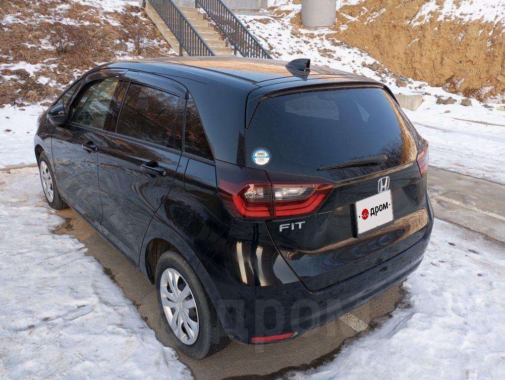 Honda Fit 2020, Fit 2020 бензин 1.3 хэтчбек Б/У Владивосток