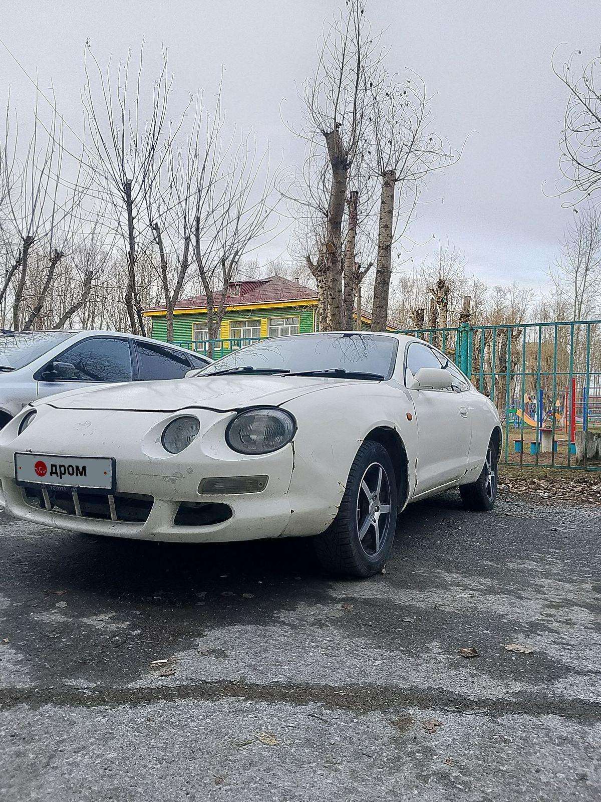 Toyota Celica 1998, Celica 1998 бензин 2 хэтчбек Б/У Ачинск