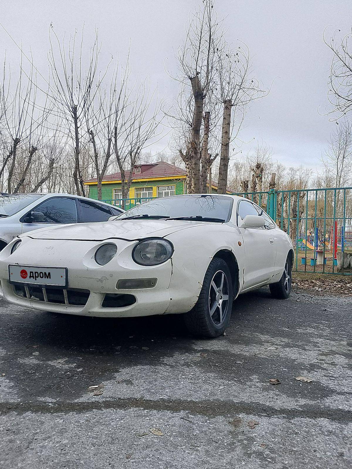 Toyota Celica 1998, Celica 1998 бензин 2 хэтчбек Б/У Ачинск