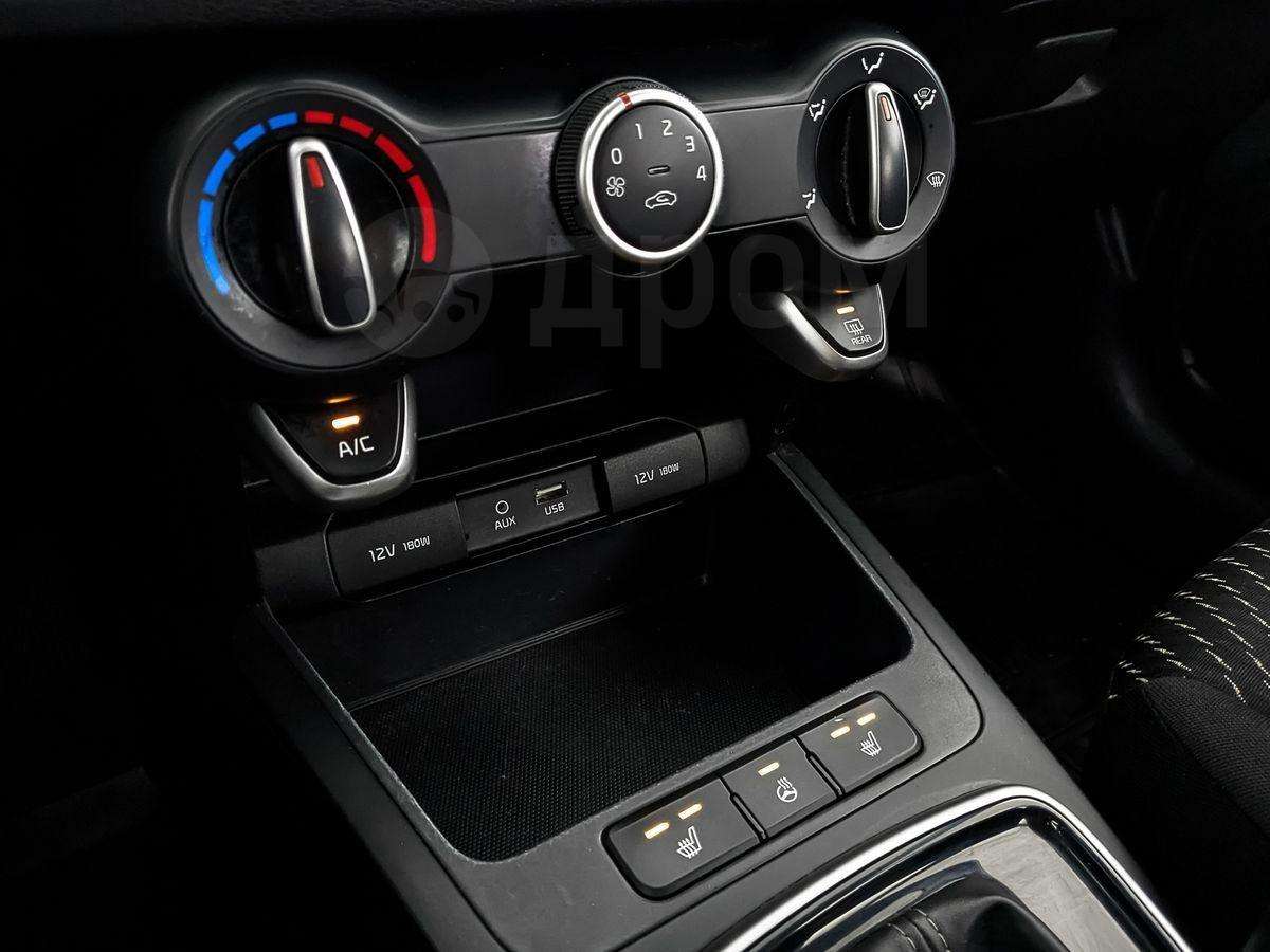Kia Rio 2020, Rio 2020 бензин 1.4 хэтчбек Б/У Москва