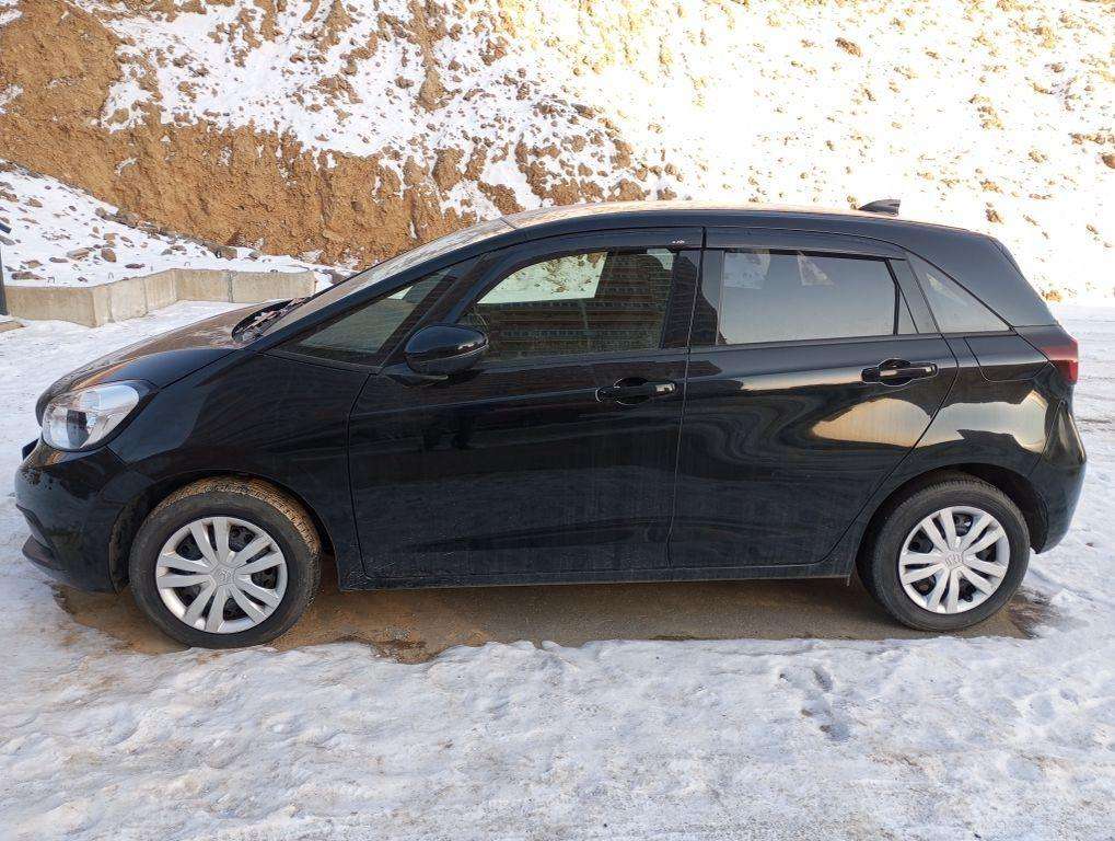 Honda Fit 2020, Fit 2020 бензин 1.3 хэтчбек Б/У Владивосток