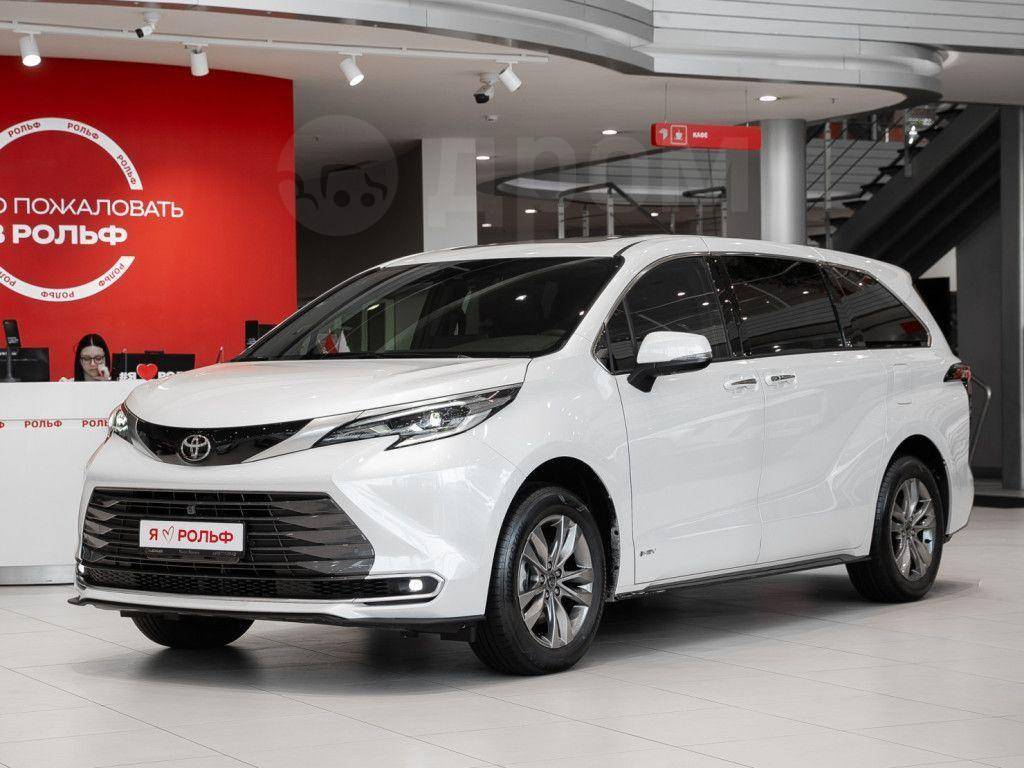Toyota Sienna 2024, Sienna 2024 2.5 минивэн Б/У Москва