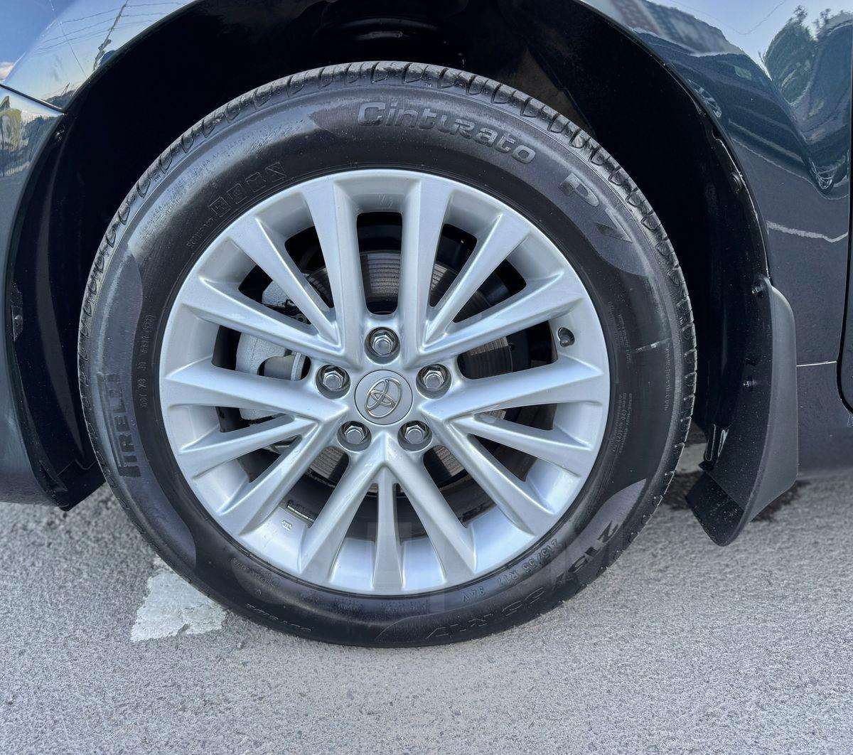 Toyota Camry 2015, Camry 2015 бензин 2.5 седан Б/У Омск