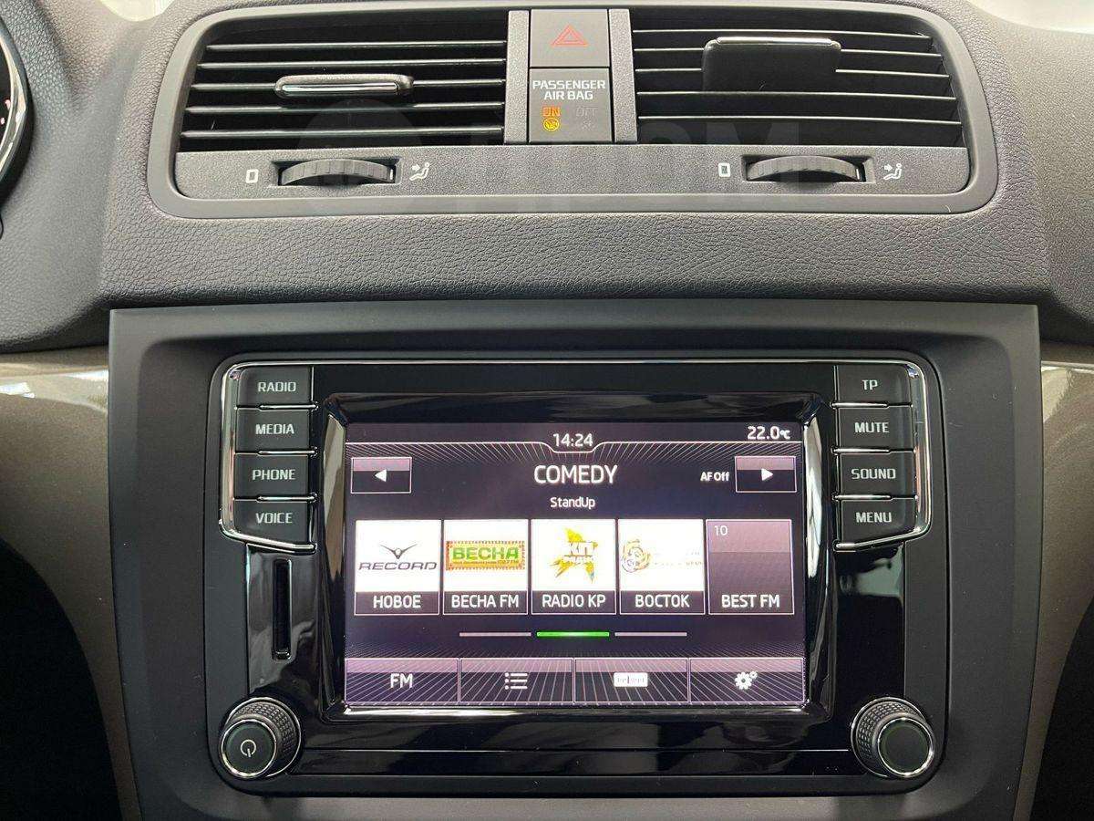 Skoda Yeti 2017, Yeti 2017 бензин 1.8 внедорожник Б/У Москва