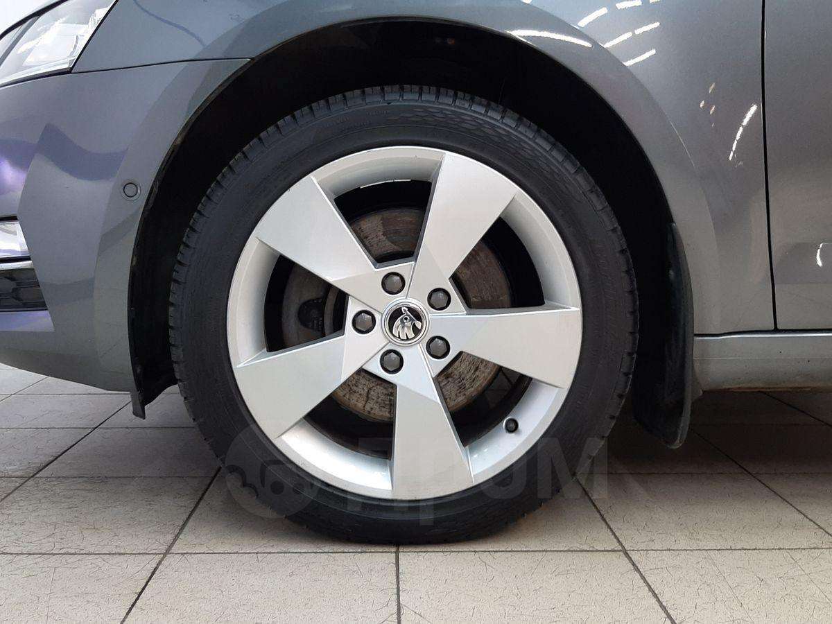 Skoda Octavia 2019, Octavia 2019 бензин 1.8 лифтбек Б/У Москва