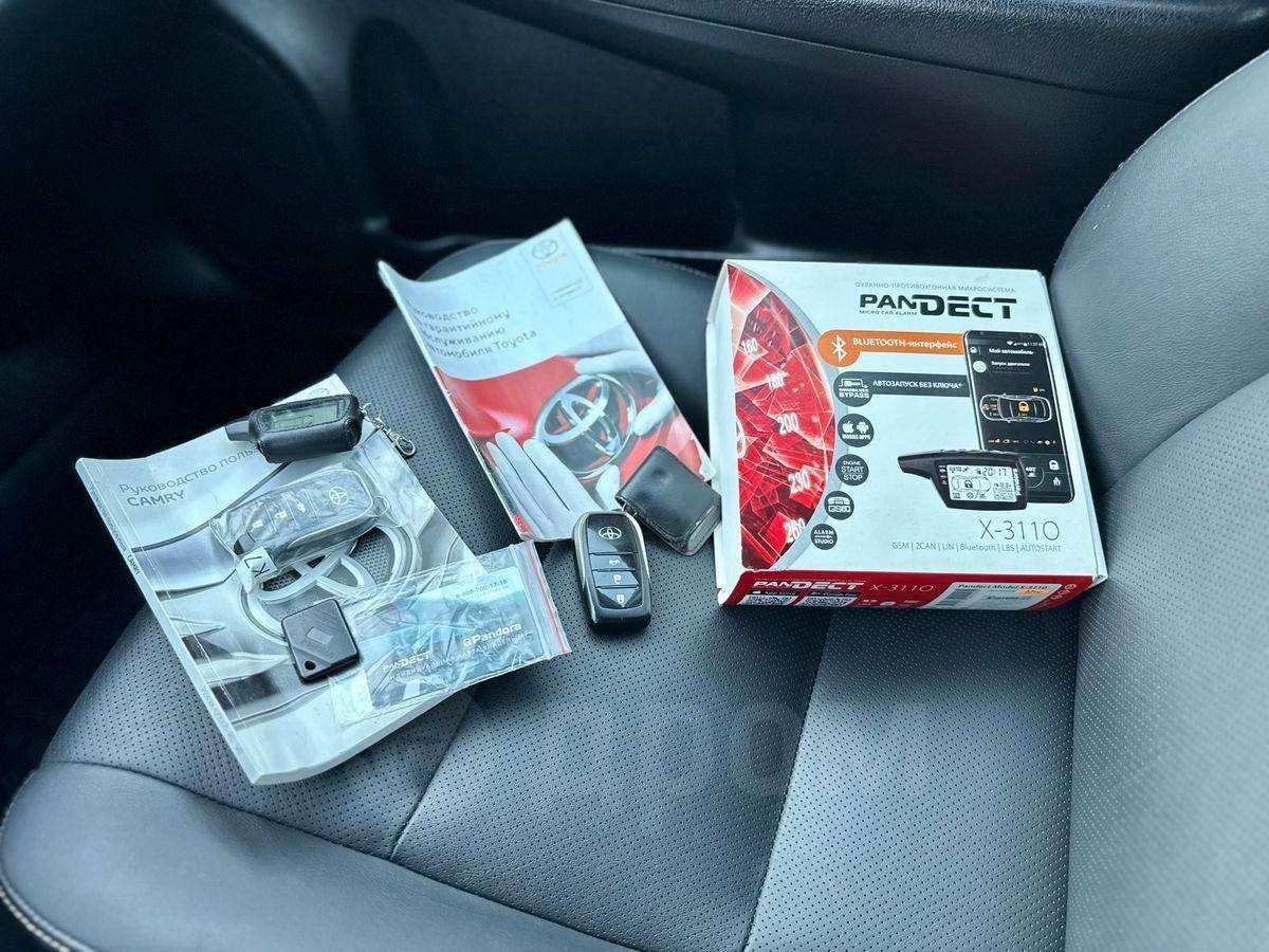 Toyota Camry 2015, Camry 2015 бензин 2.5 седан Б/У Омск