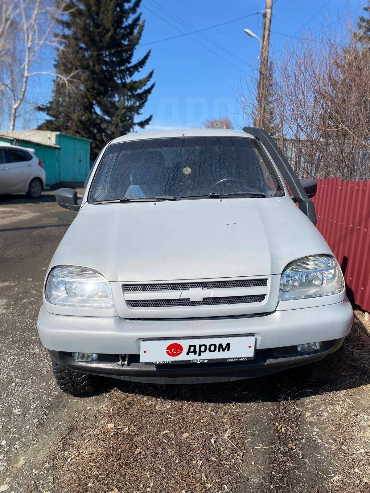 Chevrolet Niva 2004, Niva 2004 бензин 1.7 внедорожник Б/У Барнаул