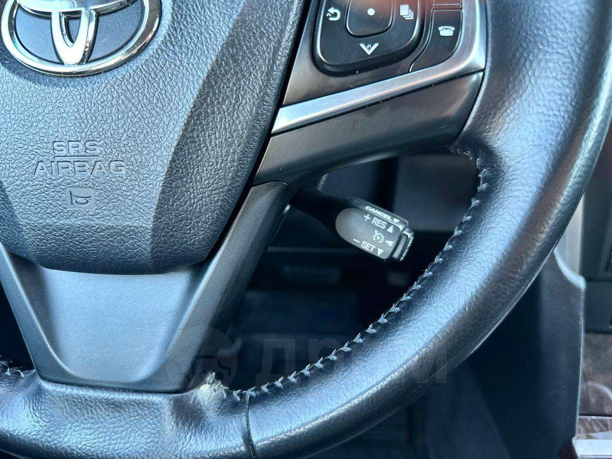 Toyota Camry 2015, Camry 2015 бензин 2.5 седан Б/У Омск
