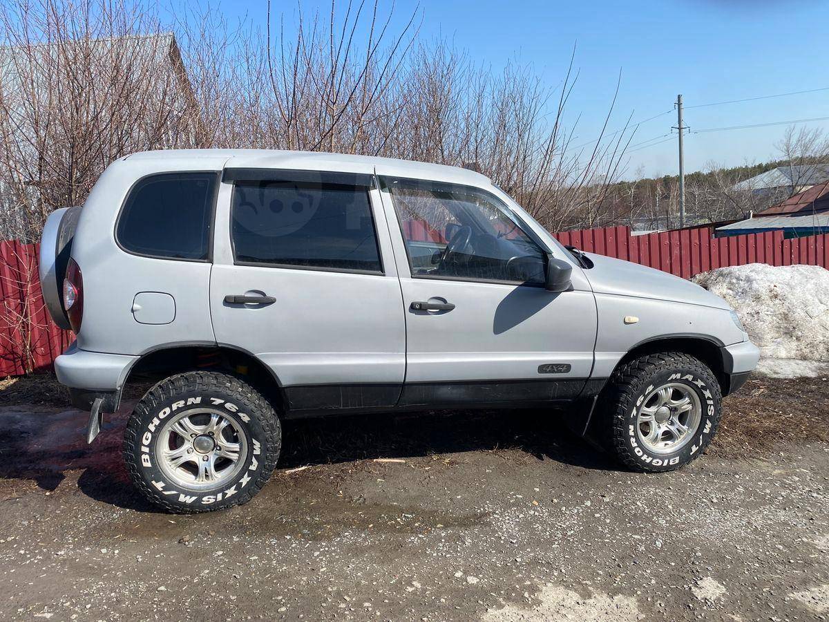 Chevrolet Niva 2004, Niva 2004 бензин 1.7 внедорожник Б/У Барнаул
