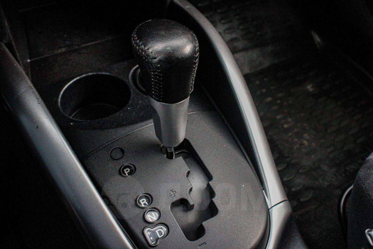 Mitsubishi Outlander 2007, Outlander 2007 бензин 3 внедорожник Б/У Уфа