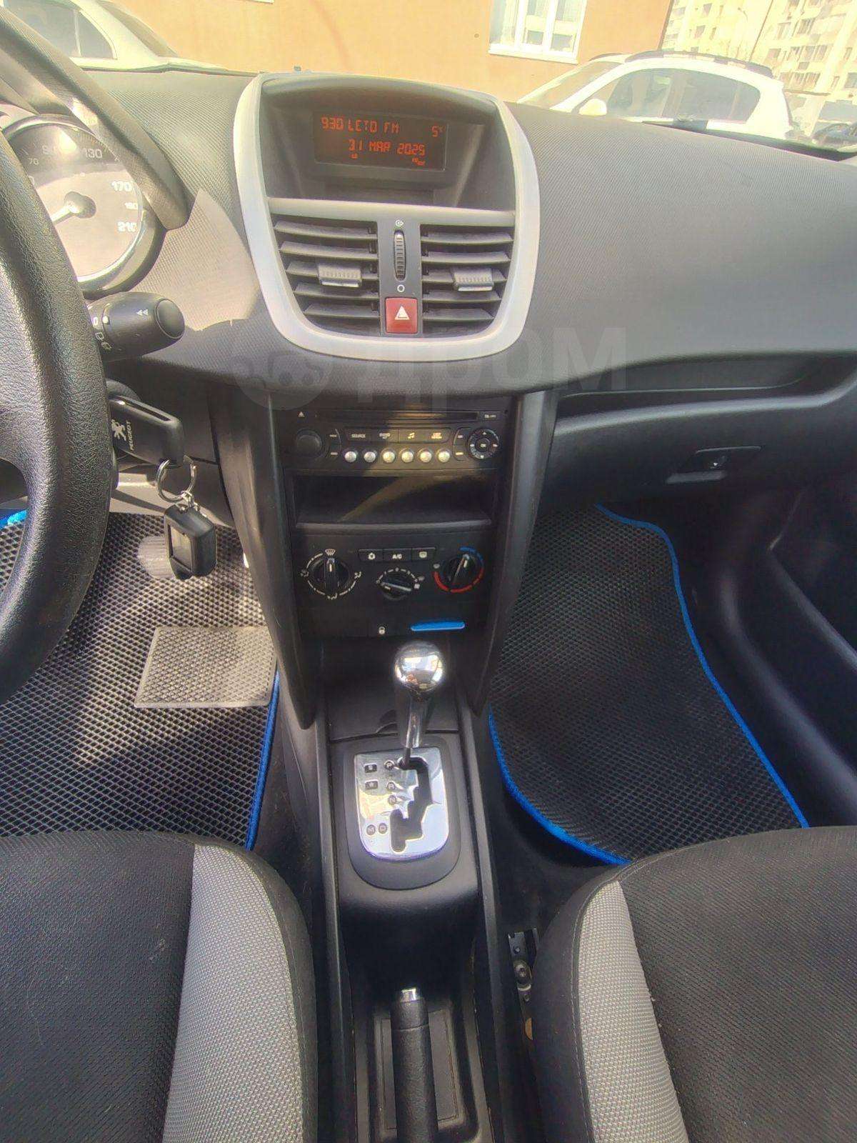 Peugeot 207 2007, 207 2007 бензин 1.6 хэтчбек Б/У Екатеринбург