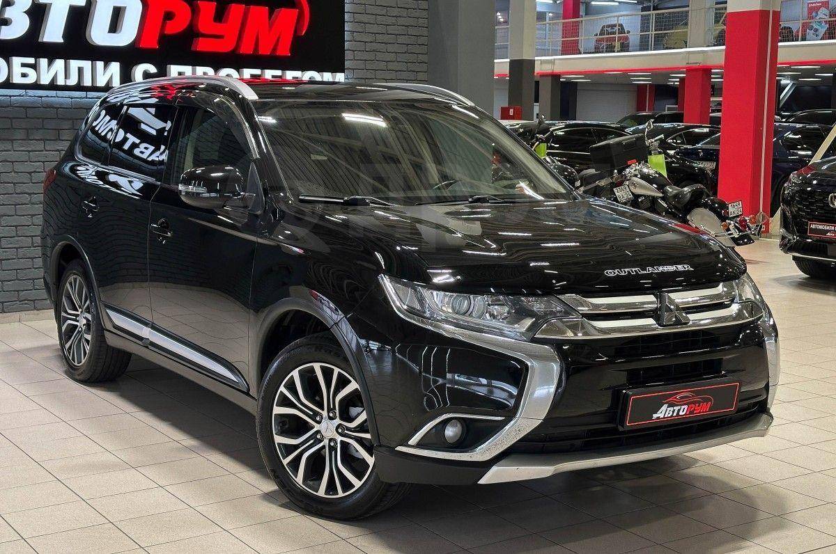Mitsubishi Outlander 2018, Outlander 2018 бензин 2 внедорожник Б/У Красноярск
