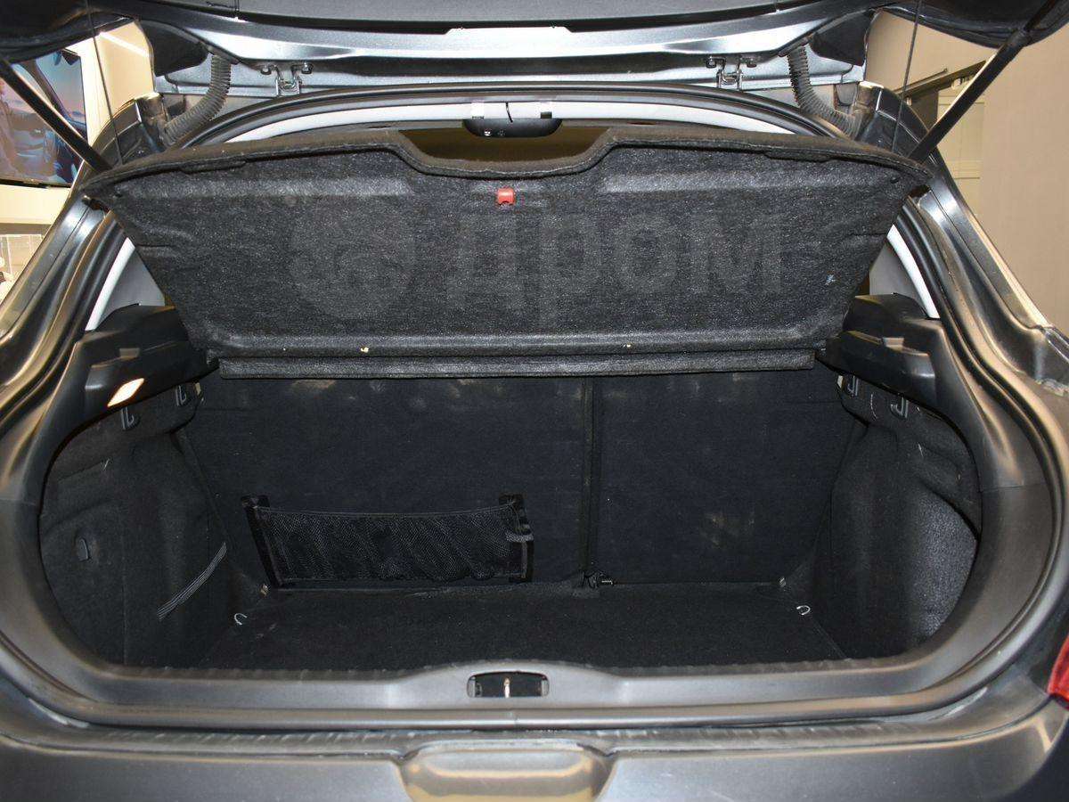 Peugeot 308 2009, 308 2009 бензин 1.6 хэтчбек Б/У Москва