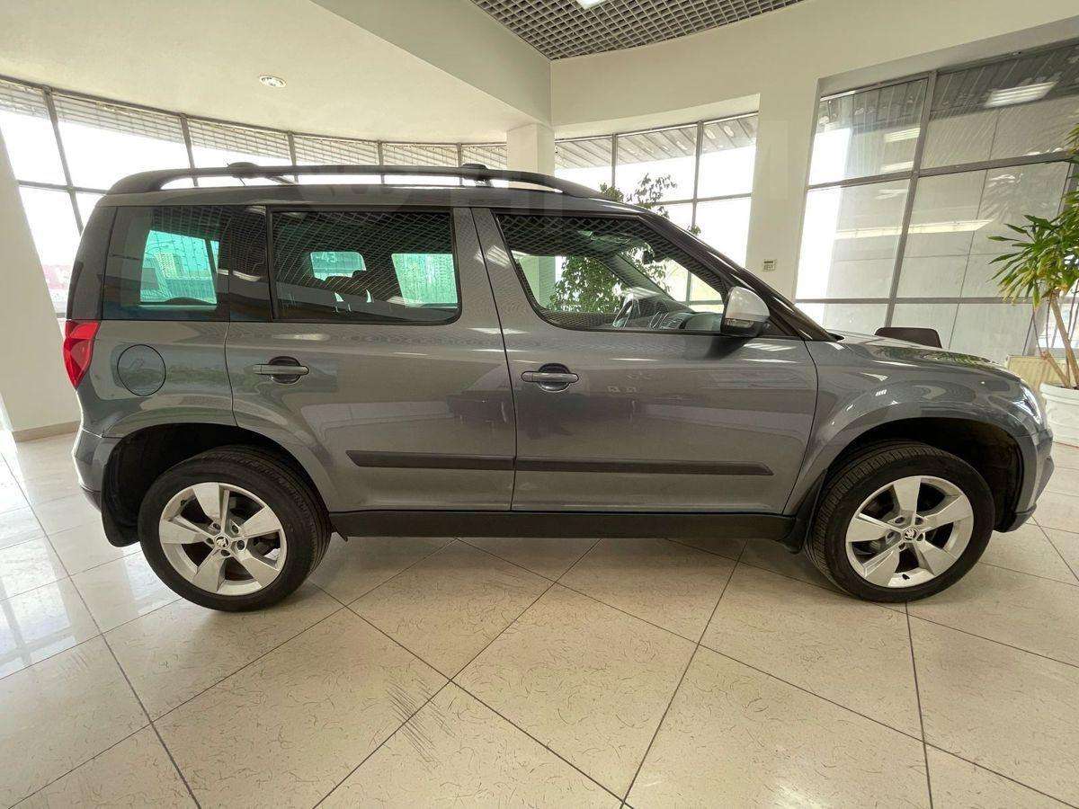 Skoda Yeti 2017, Yeti 2017 бензин 1.8 внедорожник Б/У Москва