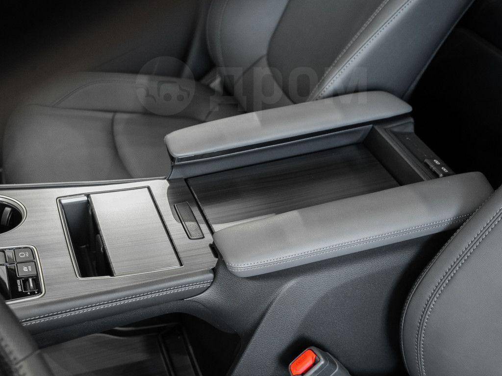 Toyota Sienna 2024, Sienna 2024 2.5 минивэн Б/У Москва