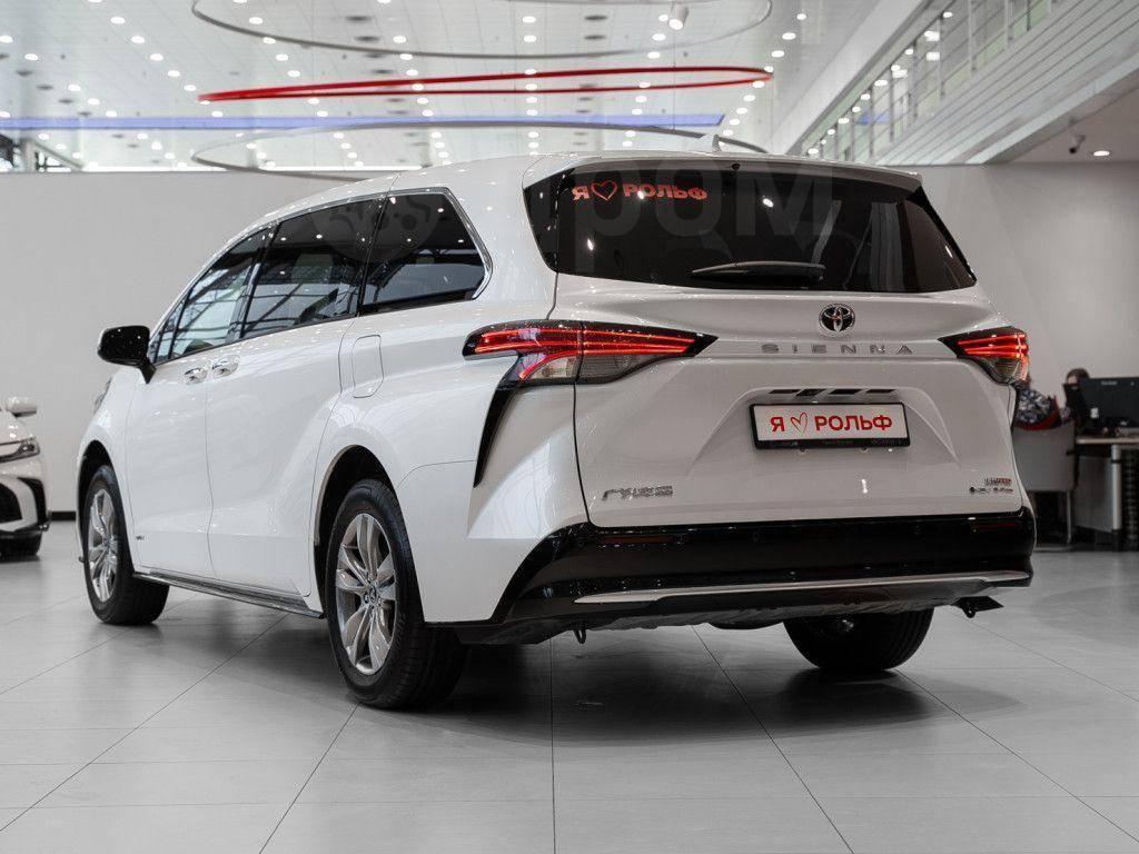 Toyota Sienna 2024, Sienna 2024 2.5 минивэн Б/У Москва