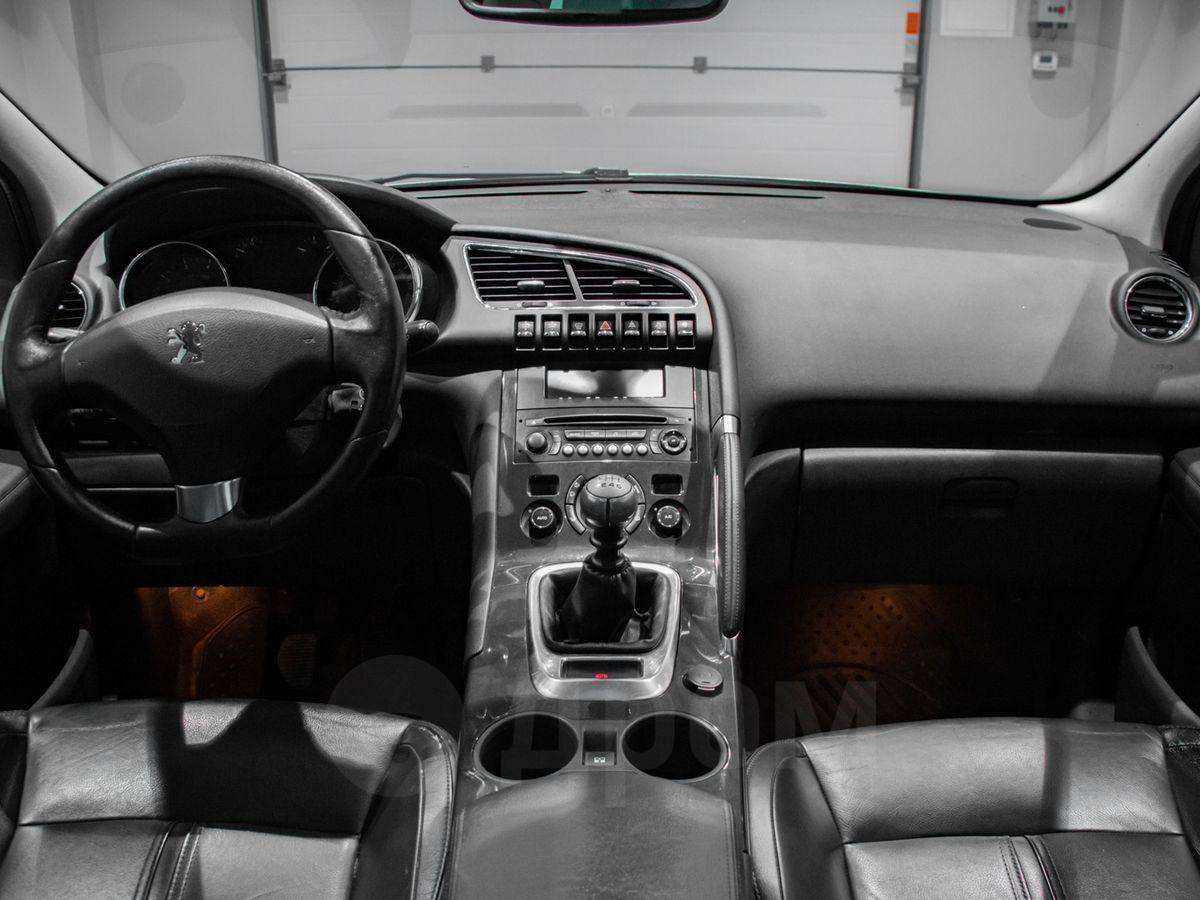 Peugeot 3008 2012, 3008 2012 бензин 1.6 внедорожник Б/У Екатеринбург