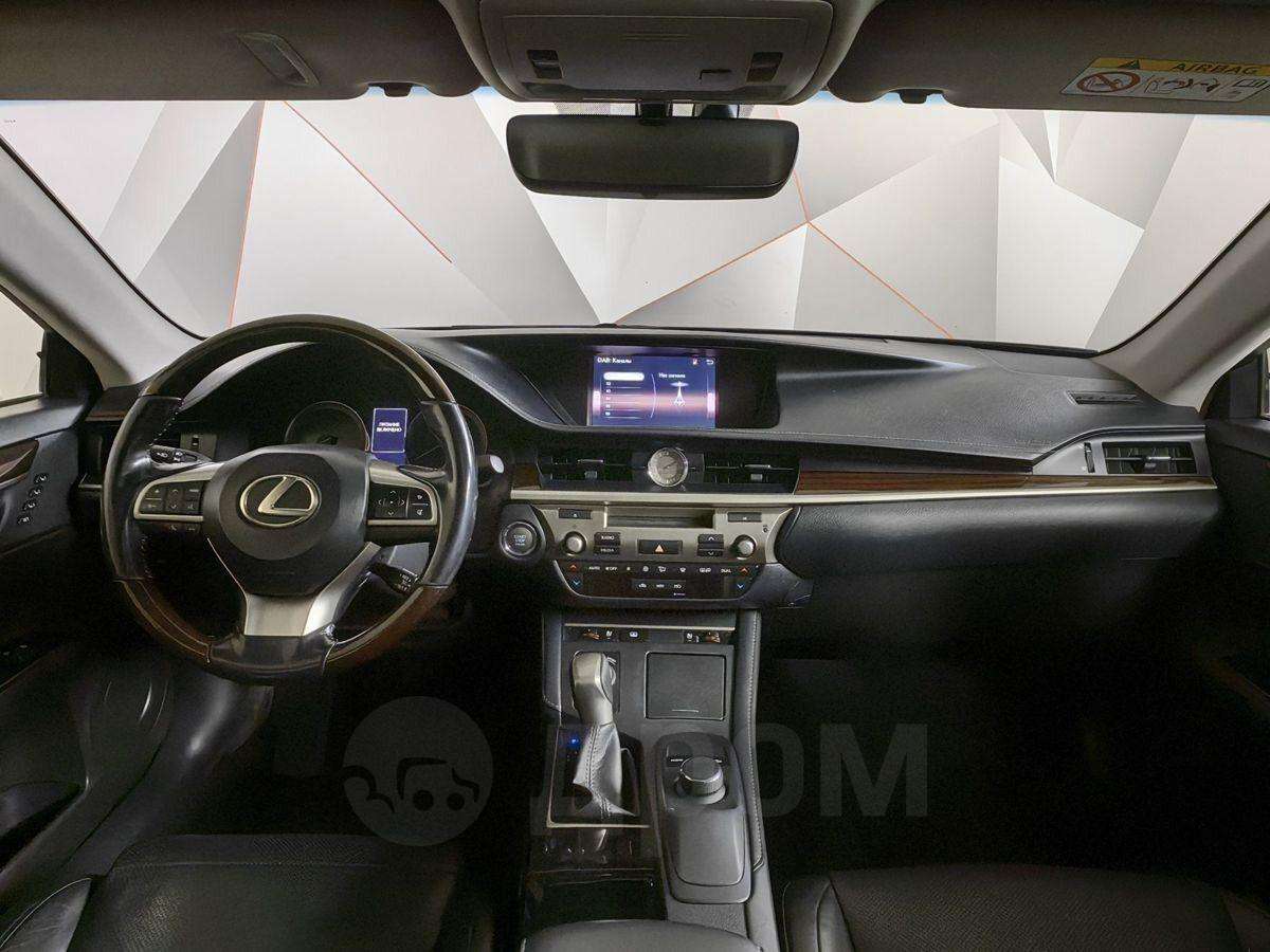 Lexus ES200 2015, ES200 2015 бензин 2 седан Б/У Москва