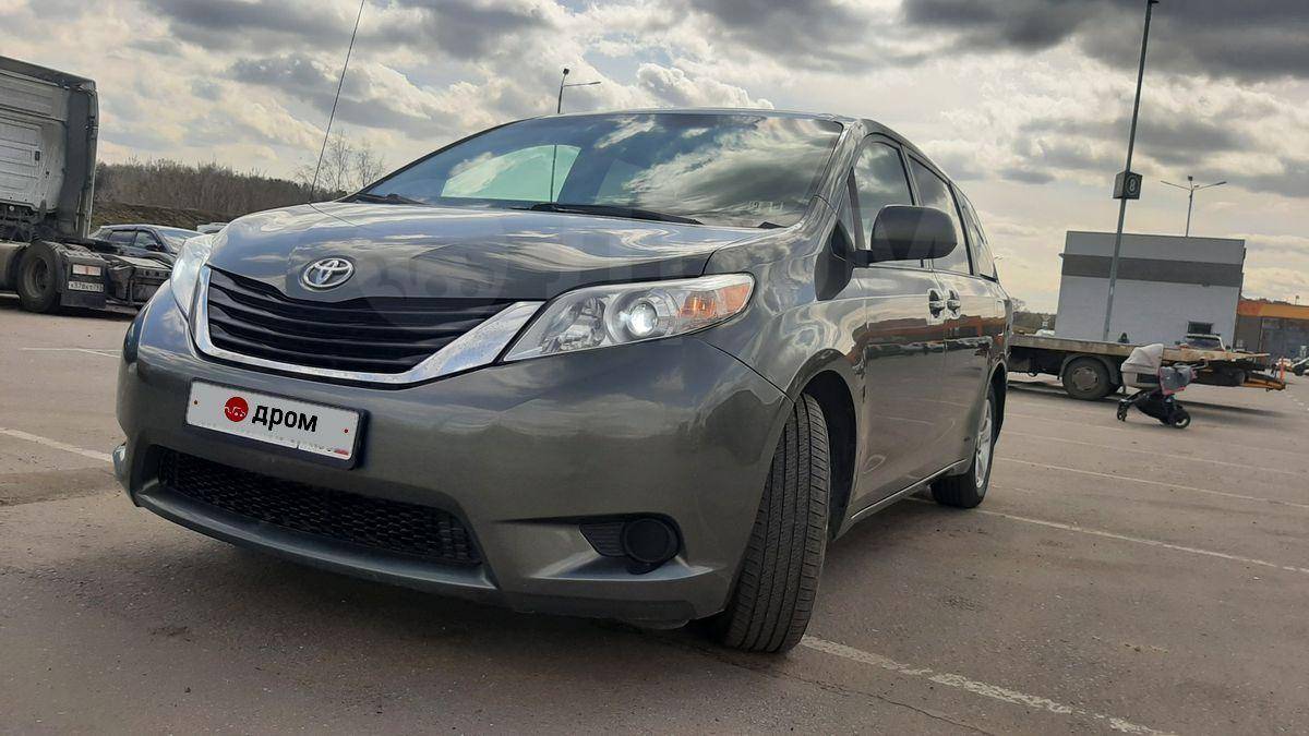 Toyota Sienna 2011, Sienna 2011 бензин 3.5 минивэн / микроавтобус Б/У Балашиха