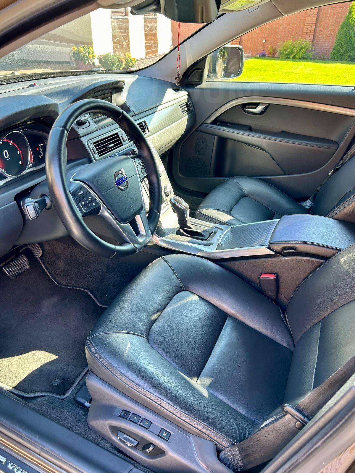 Volvo XC70 2016, XC70 2016 дизель 2.4 универсал Б/У Челябинск