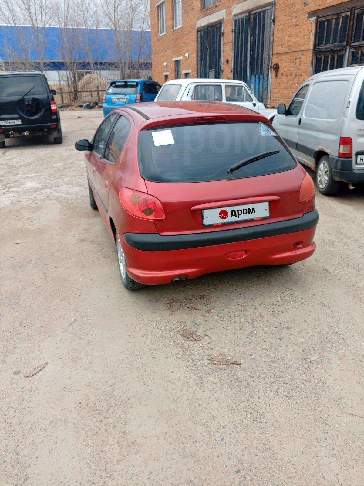 Peugeot 206 2004, 206 2004 бензин 1.4 хэтчбек Б/У Парабель