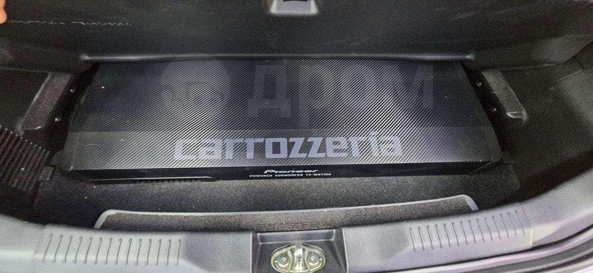 Suzuki Ignis 2018, Ignis 2018 бензин 1.2 хэтчбек Б/У Благовещенск