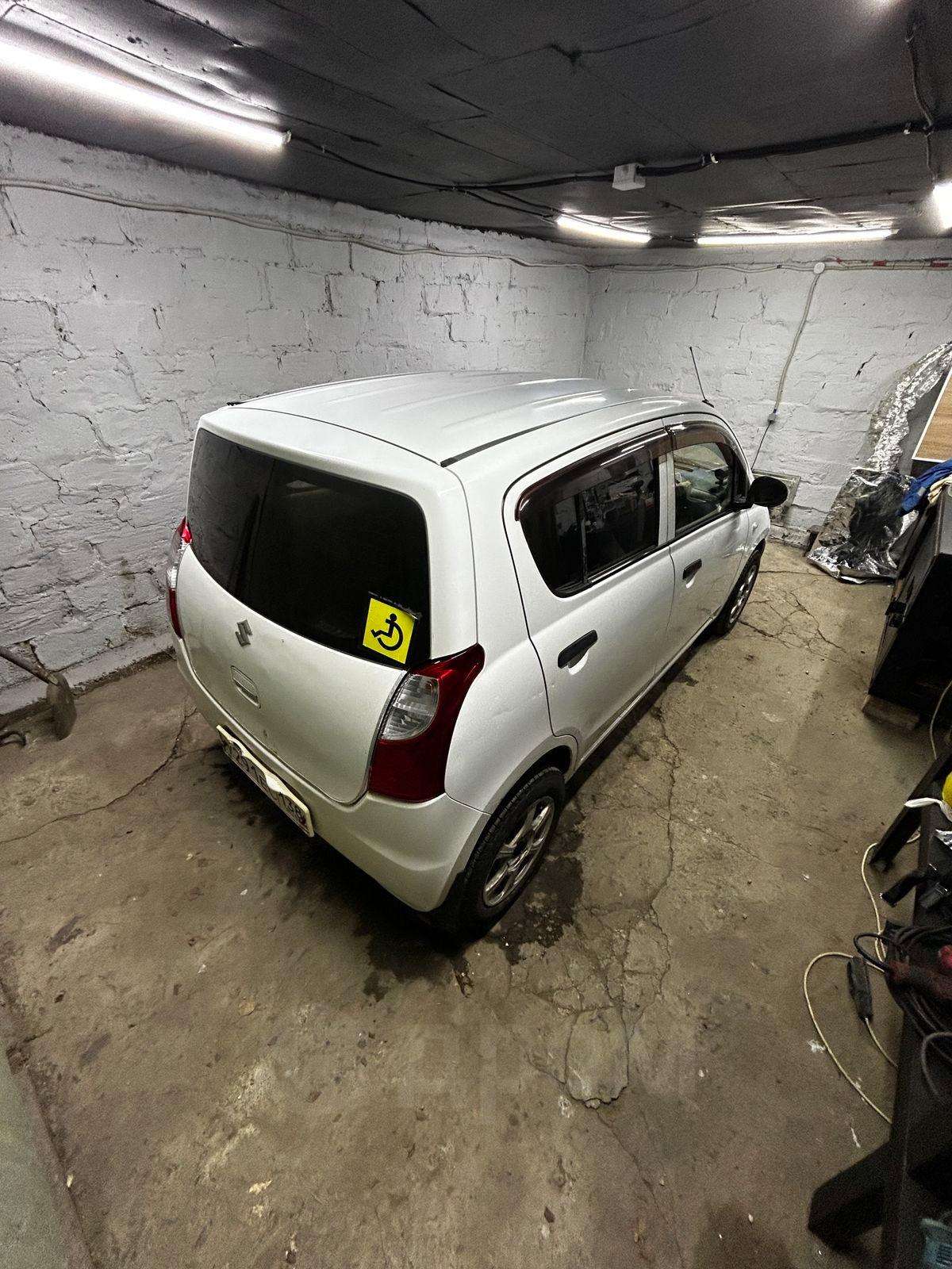 Suzuki Alto 2010, Alto 2010 бензин 0.7 хэтчбек Б/У Иркутск