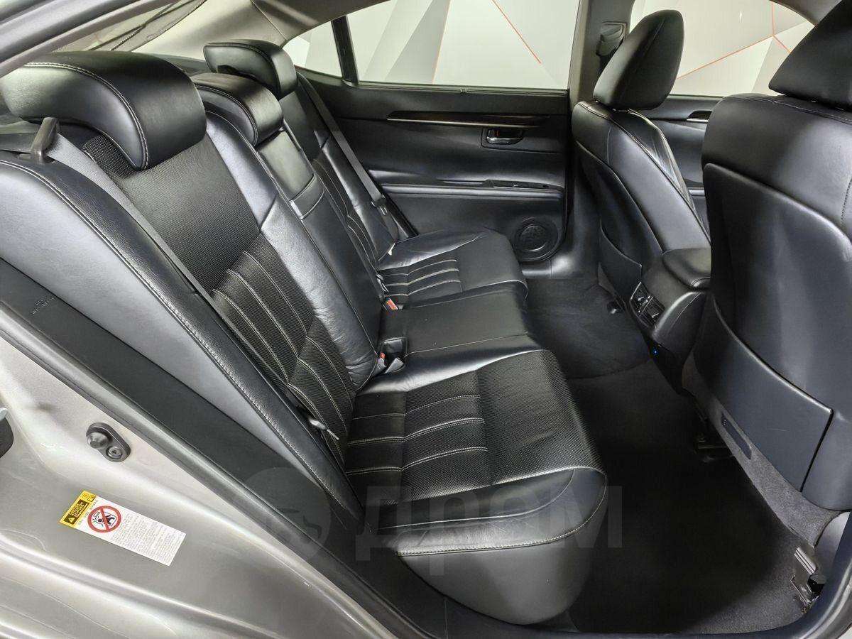 Lexus ES200 2015, ES200 2015 бензин 2 седан Б/У Москва