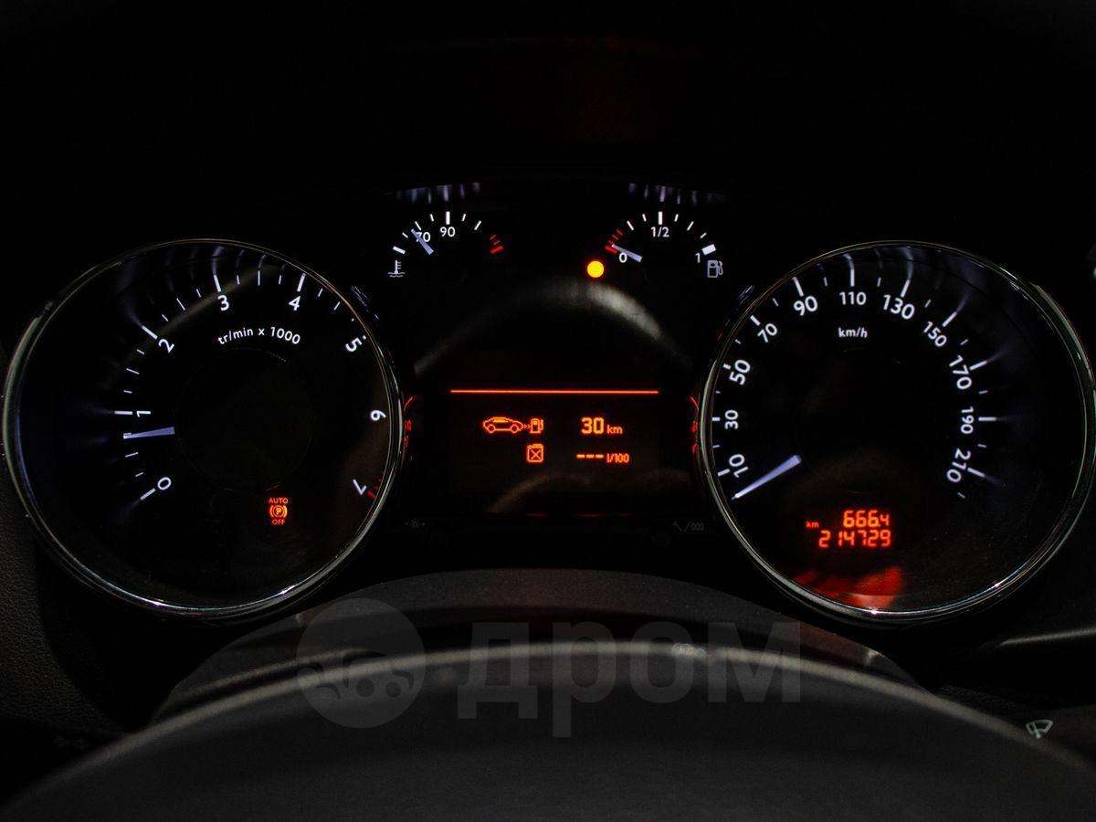 Peugeot 3008 2012, 3008 2012 бензин 1.6 внедорожник Б/У Екатеринбург