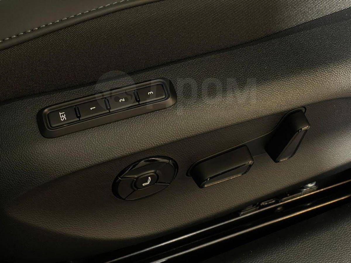 Volkswagen Passat 2024, Passat 2024 бензин 2 седан Б/У Москва