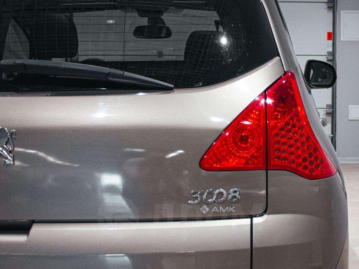 Peugeot 3008 2012, 3008 2012 бензин 1.6 внедорожник Б/У Екатеринбург