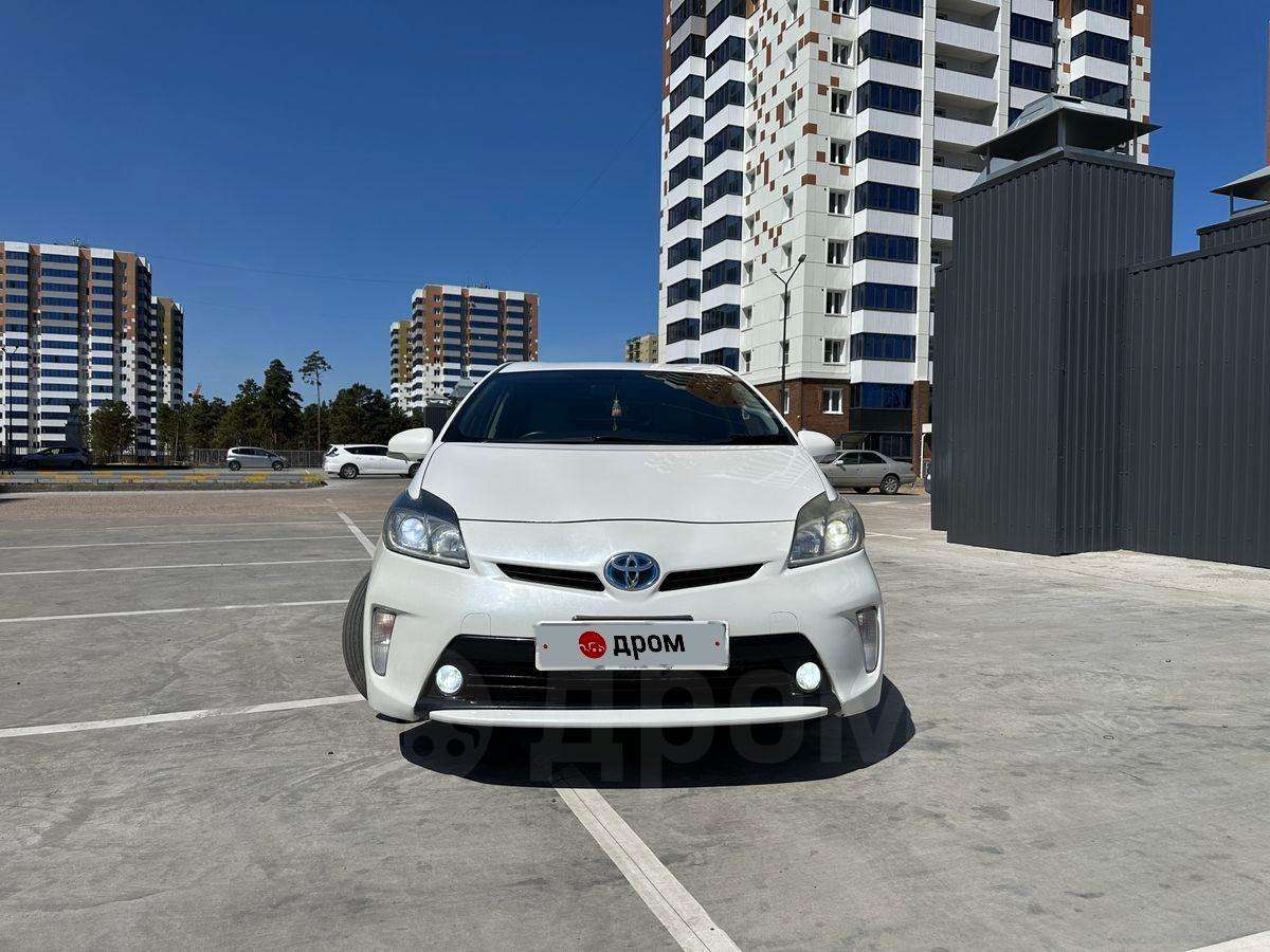 Toyota Prius 2013, Prius 2013 бензин 1.8 лифтбек Б/У Улан-Удэ
