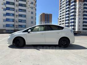 Продам Toyota Prius 2013 на likvi.com Toyota Prius 2013, Prius 2013 бензин 1.8 лифтбек Б/У Улан-Удэ
