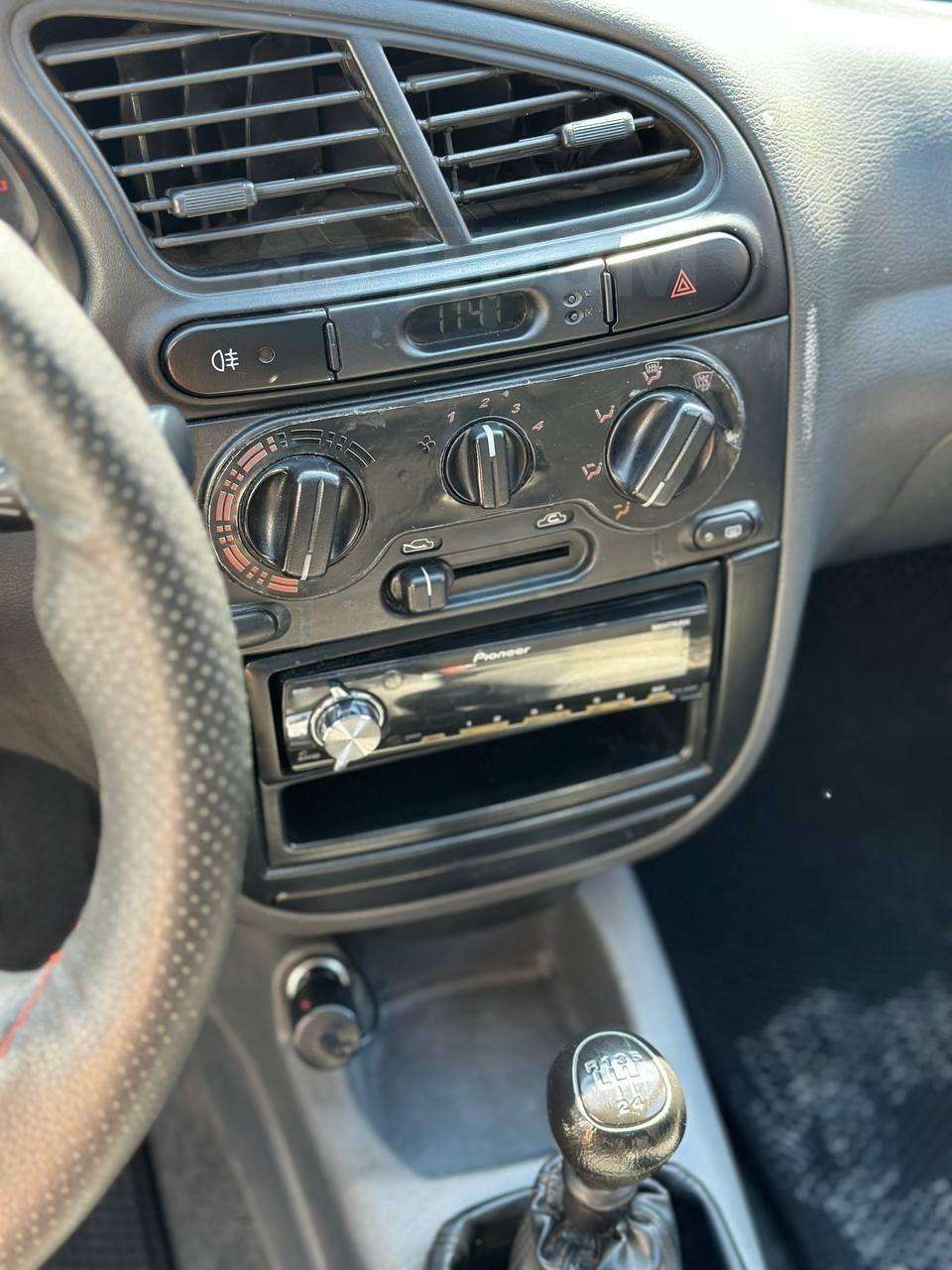 Daewoo Lanos 2007, Lanos 2007 бензин 1.5 седан Б/У Симферополь