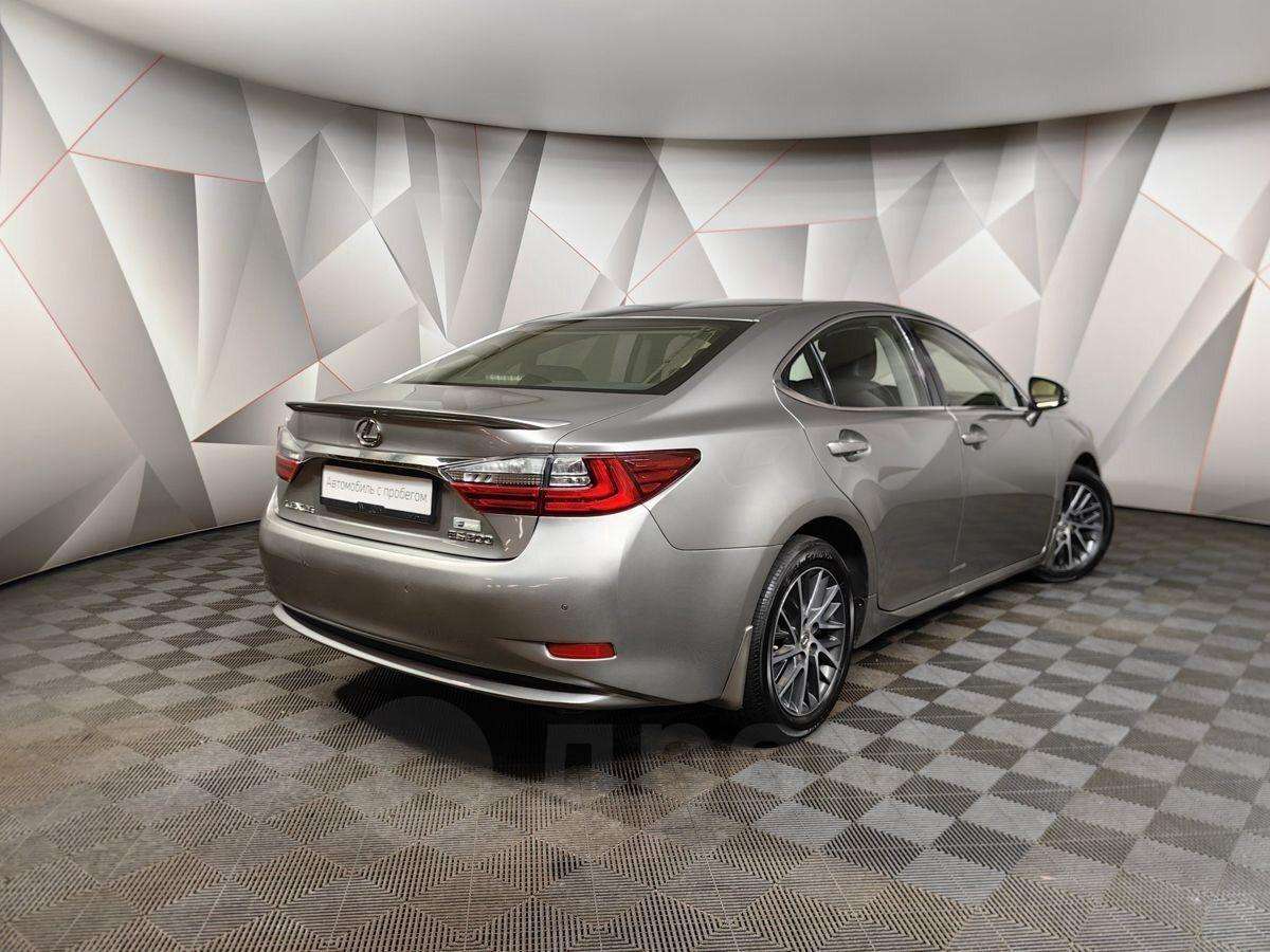 Lexus ES200 2015, ES200 2015 бензин 2 седан Б/У Москва