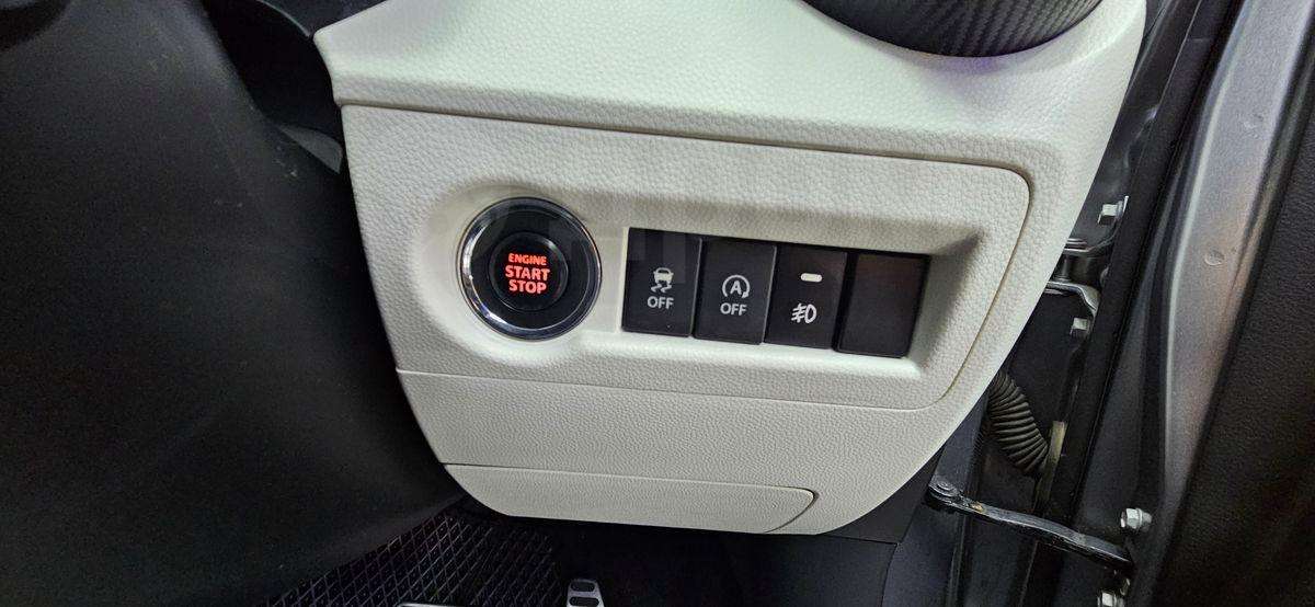 Suzuki Ignis 2018, Ignis 2018 бензин 1.2 хэтчбек Б/У Благовещенск