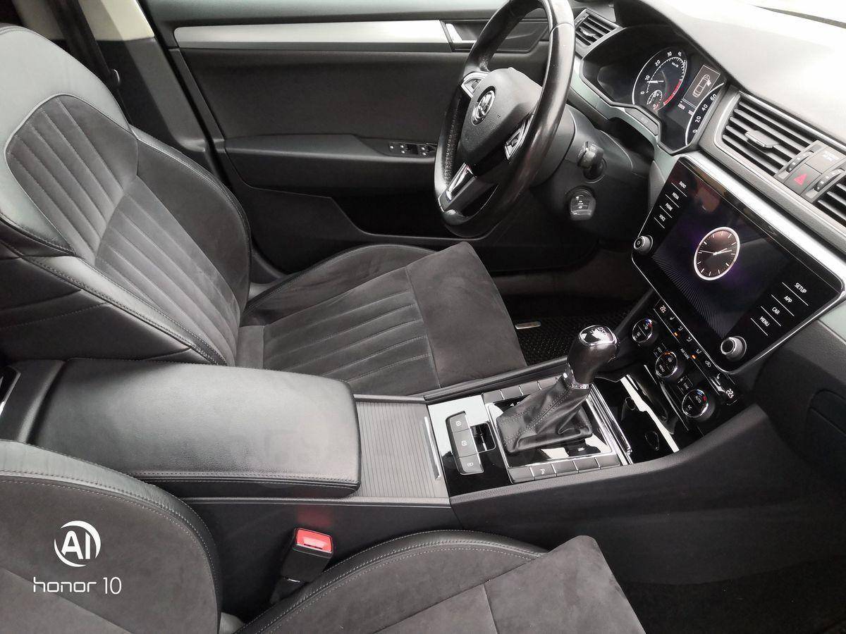Skoda Superb 2017, Superb 2017 бензин 1.4 лифтбек Б/У Владимир