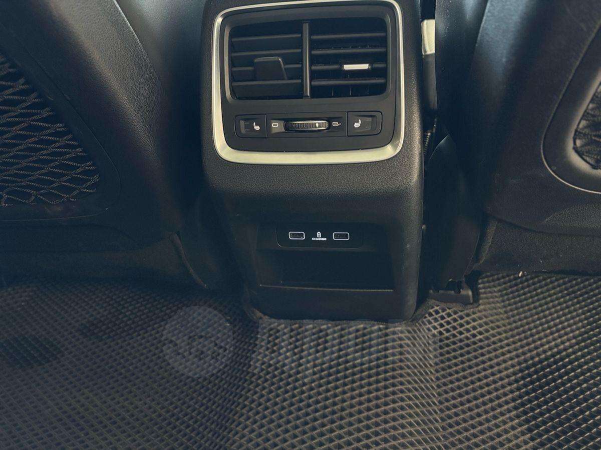 Geely Atlas Pro 2021, Atlas Pro 2021 бензин 1.5 внедорожник Б/У Москва