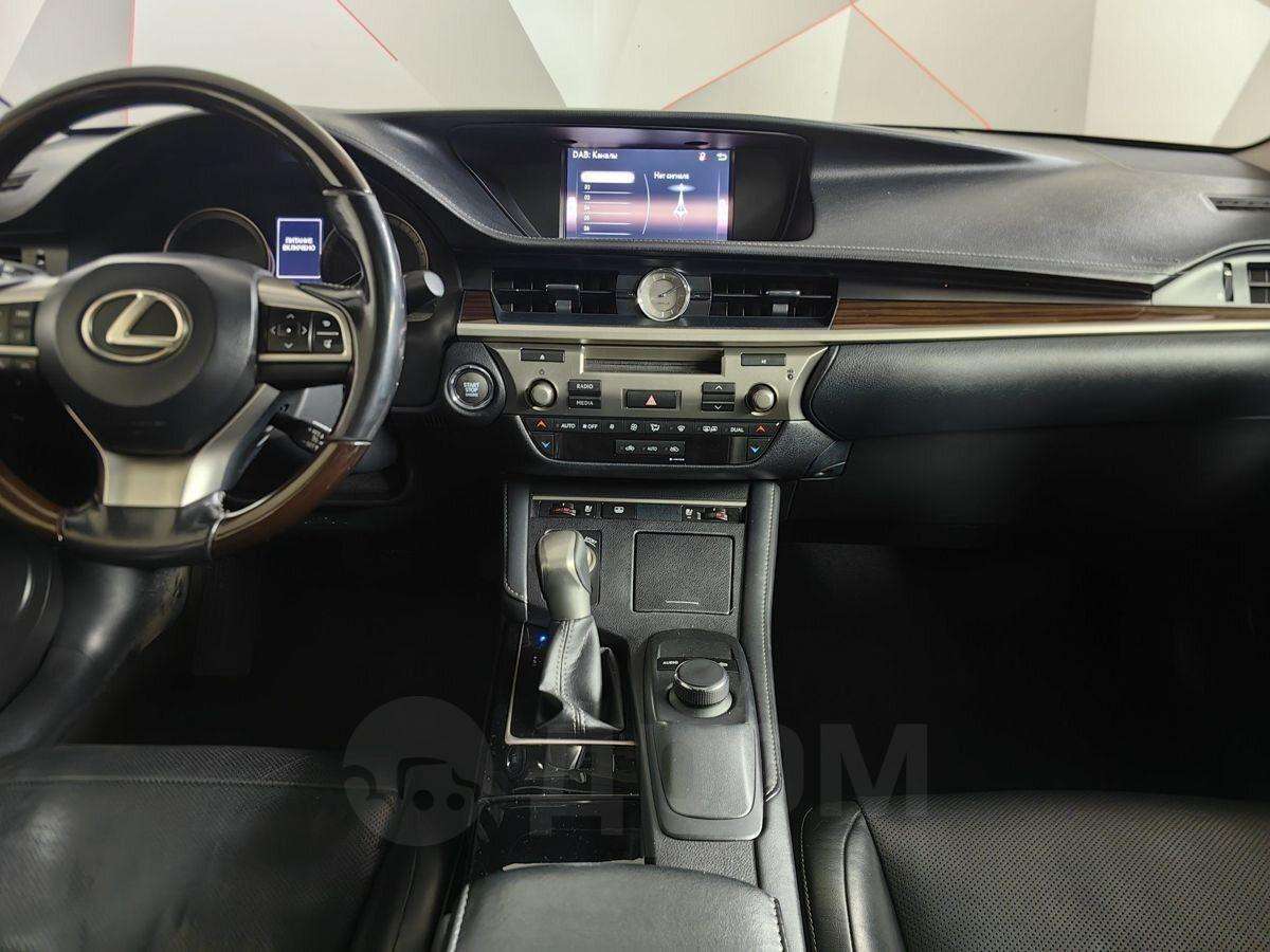 Lexus ES200 2015, ES200 2015 бензин 2 седан Б/У Москва