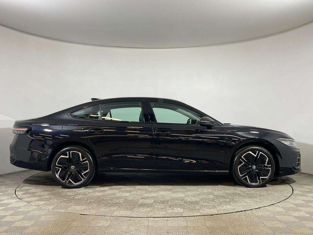 Volkswagen Passat 2024, Passat 2024 бензин 2 седан Б/У Москва