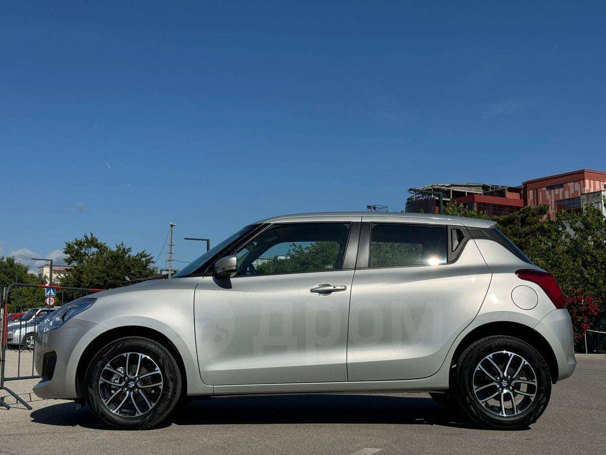 Suzuki Swift 2023, Swift 2023 бензин 1.2 хэтчбек Б/У Севастополь