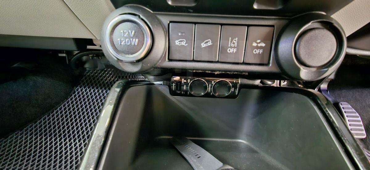 Suzuki Ignis 2018, Ignis 2018 бензин 1.2 хэтчбек Б/У Благовещенск